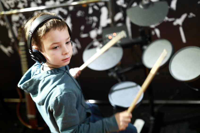 Wooden Drum Sticks Rechargeable Kids Drum Set Croove Electronic Drum Set 9 Drum Pads & 2 Pedals Headphone Jack Makes It A Great Drum Set For Kids