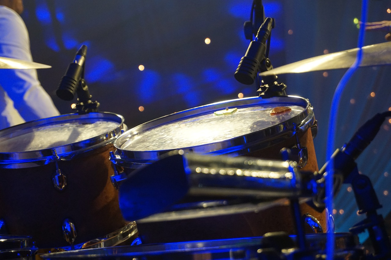 7 Essential Tips to Teach Yourself Drums