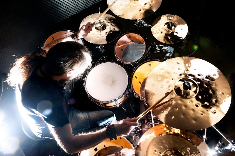 How-to-Play-Cymbals-on-Drums